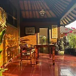 Juna\'S House
